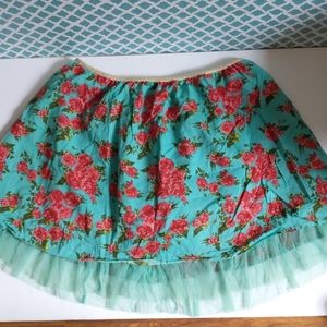 Super cute flower skirt!